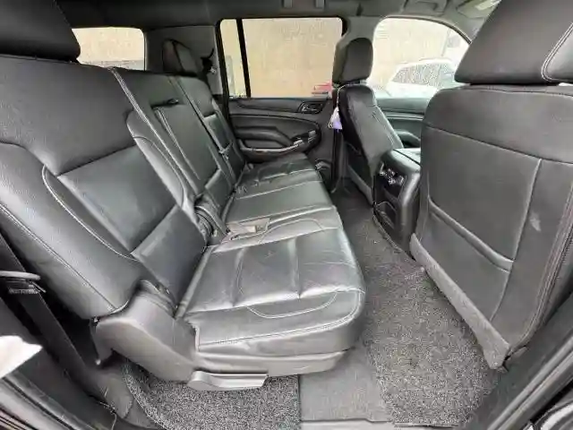 1GNSKHKC8KR172632 2019 CHEVROLET SUBURBAN-5