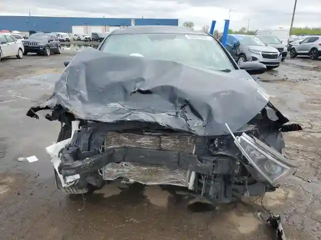 5NPD84LFXKH457065 2019 HYUNDAI ELANTRA-4
