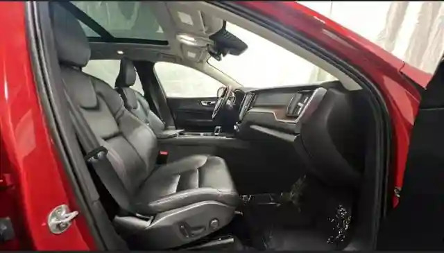 YV4L12RE2P1256890 2023 VOLVO XC60 PLUS-4