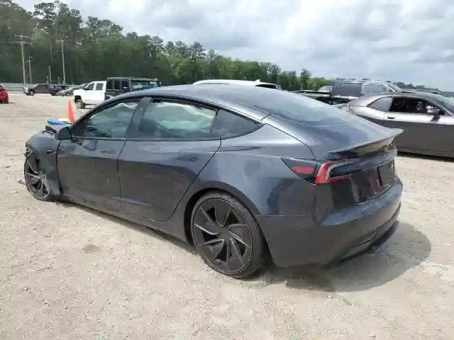 5YJ3E1ET8RF826648 2024 TESLA MODEL 3-1