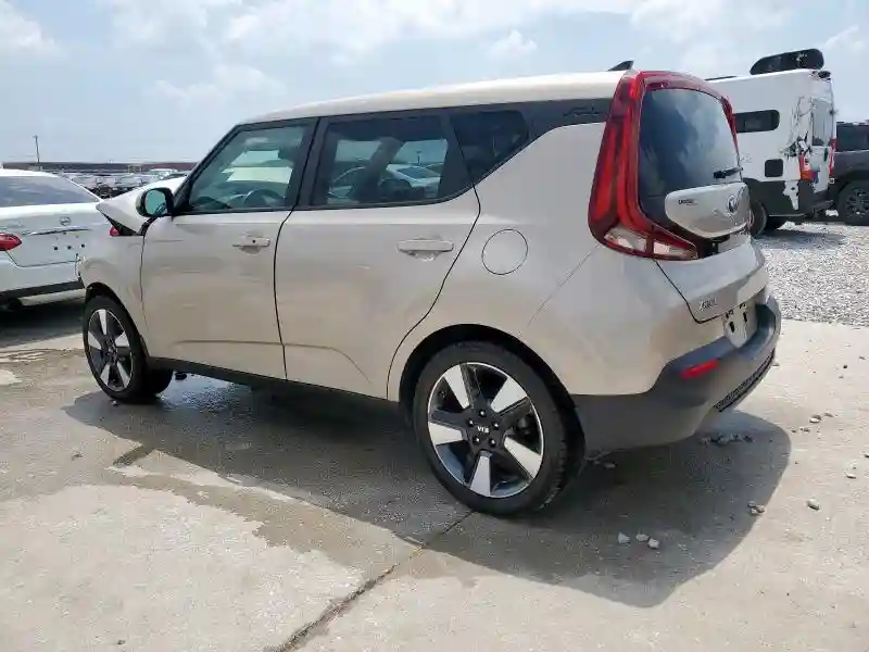 KNDJ33AU7L7076969 2020 KIA SOUL-1