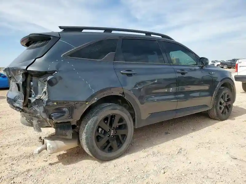 5XYRLDLC4PG170233 2023 KIA SORENTO-2