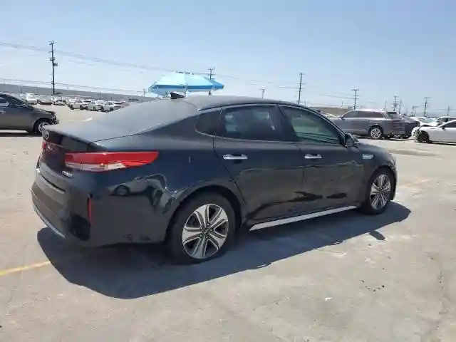 KNAGU4LC5H5005853 2017 KIA OPTIMA-2