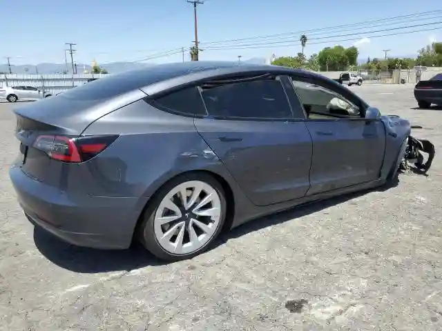 5YJ3E1EA1NF191426 2022 TESLA MODEL 3-2