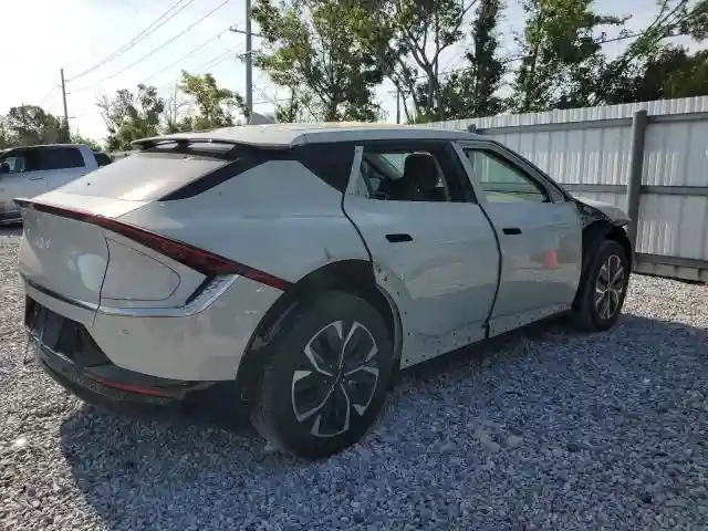 KNDC34LAXR5169944 2024 KIA EV6 LIGHT-2