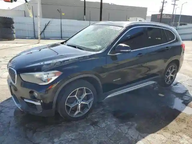 WBXHU7C34HP924632 2017 BMW X1-0