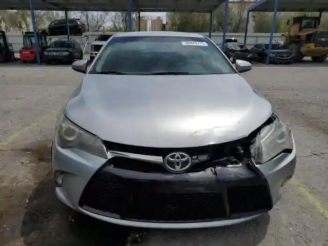 4T1BF1FK2HU651989 2017 TOYOTA CAMRY-4