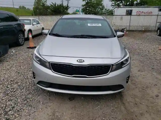 KNAFK5A84H5672998 2017 KIA FORTE-4