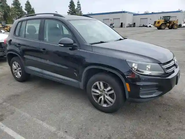 WVGAV7AX4GW610481 2016 VOLKSWAGEN TIGUAN-3