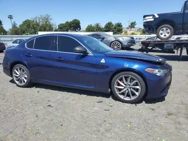 ZARFAMAN3K7600293 2019 ALFA ROMEO GIULIA-3