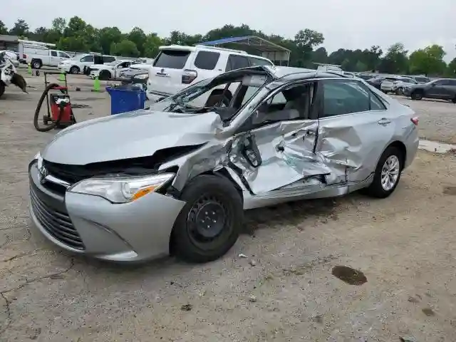 4T1BF1FK3HU399167 2017 TOYOTA CAMRY-0