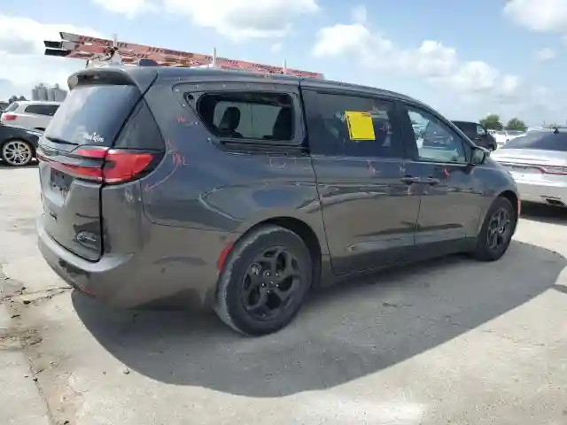 2C4RC1L71NR130640 2022 CHRYSLER PACIFICA-2