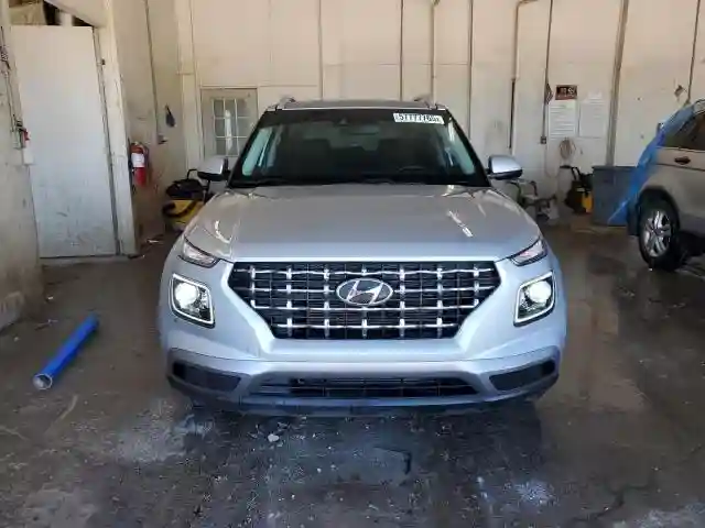KMHRC8A39MU120640 2021 HYUNDAI VENUE-4