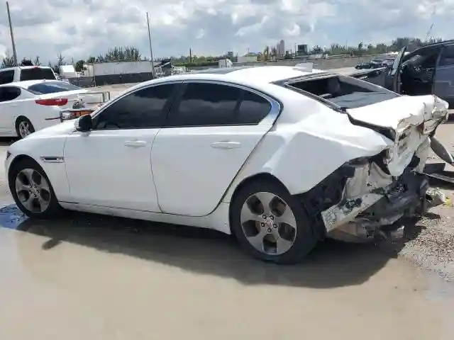 SAJAR4BG0HA974273 2017 JAGUAR XE-1