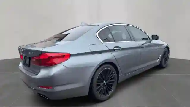 WBAJE7C34HG479236 2017 BMW 5 SERIES-3
