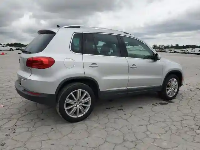 WVGAV7AX5GW562022 2016 VOLKSWAGEN TIGUAN-2