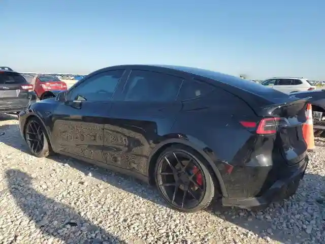 7SAYGDEF8PF832560 2023 TESLA MODEL Y-1