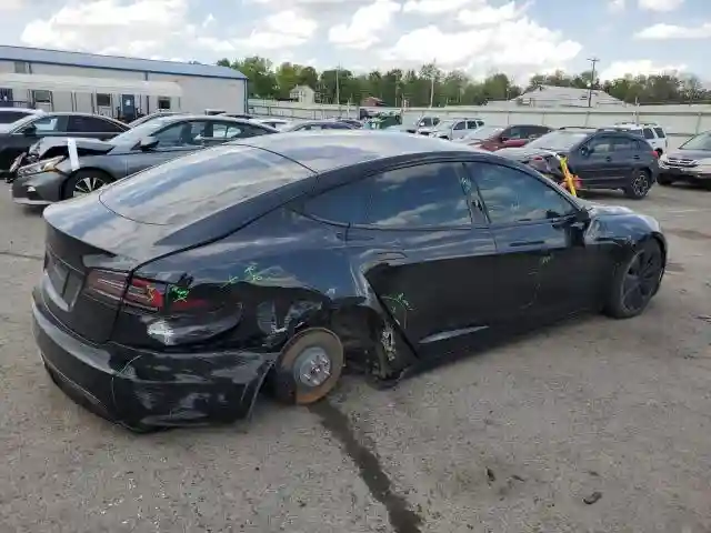 5YJSA1E52RF532784 2024 TESLA MODEL S-2