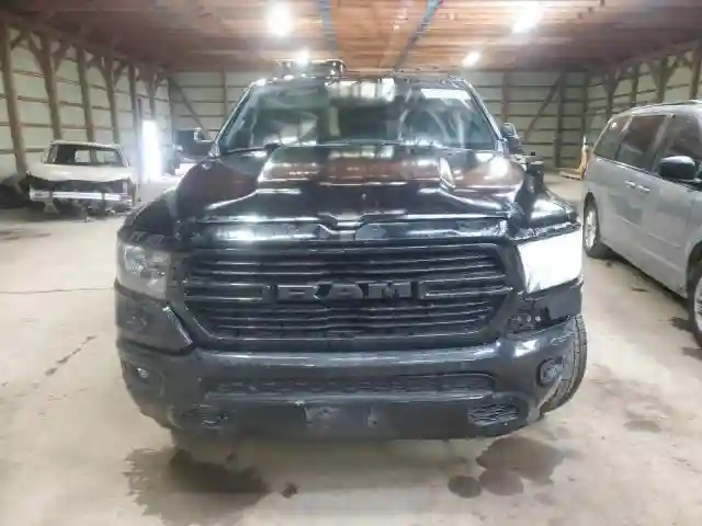 1C6RRFBG9KN836610 2019 RAM 1500-4