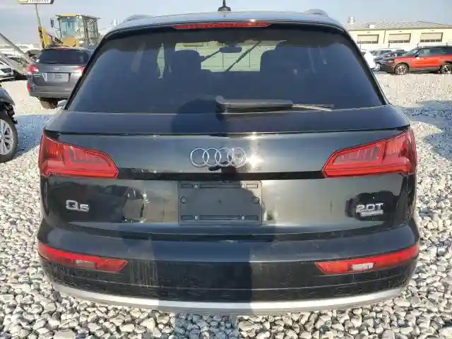 WA1ANAFY6J2006894 2018 AUDI Q5-5