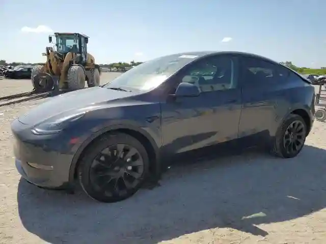 7SAYGDEE9RA222416 2024 TESLA MODEL Y-0