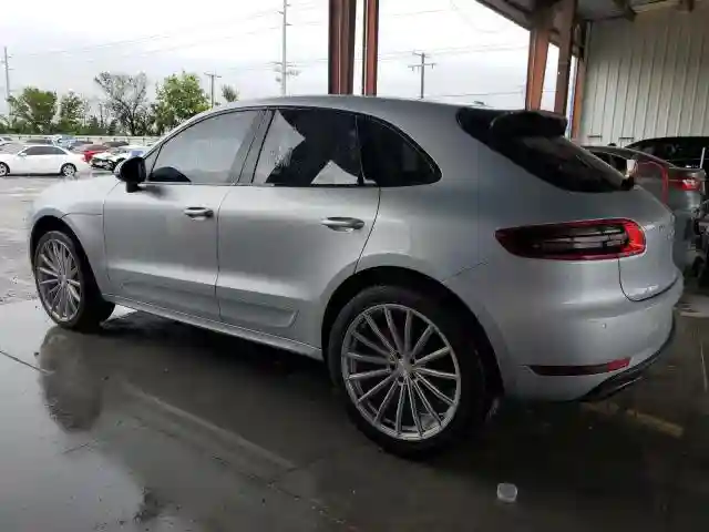 WP1AF2A54GLB93236 2016 PORSCHE MACAN-1