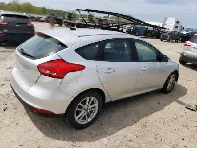 1FADP3K22HL258632 2017 FORD FOCUS-2