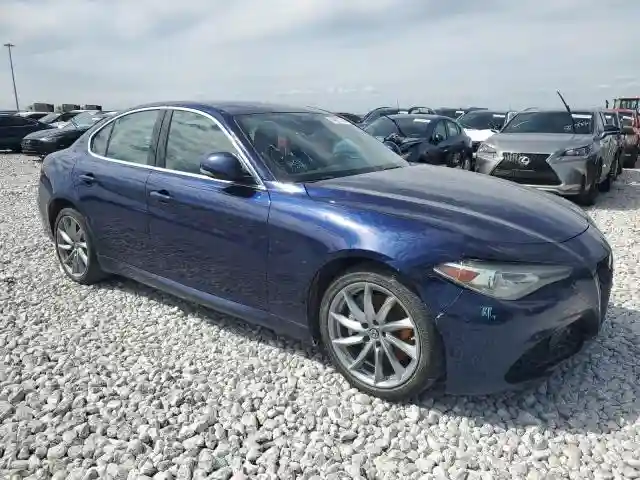 ZARFAEDN9H7536870 2017 ALFA ROMEO GIULIA-3