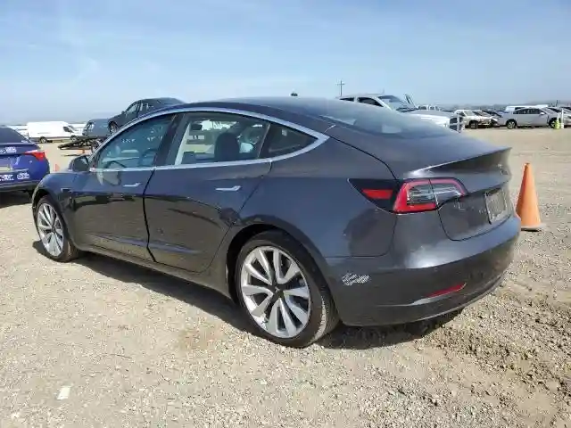 5YJ3E1EB0JF113044 2018 TESLA MODEL 3-1