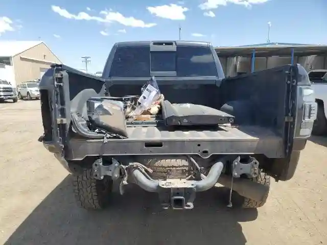 3C6UR5FL0JG213976 2018 RAM 2500-5