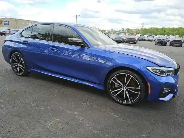 3MW5R7J02M8C00695 2021 BMW 3 SERIES-3