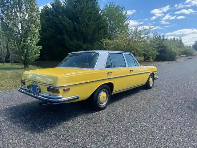10806812021193 1973 MERCEDES-BENZ 280-CLASS-3