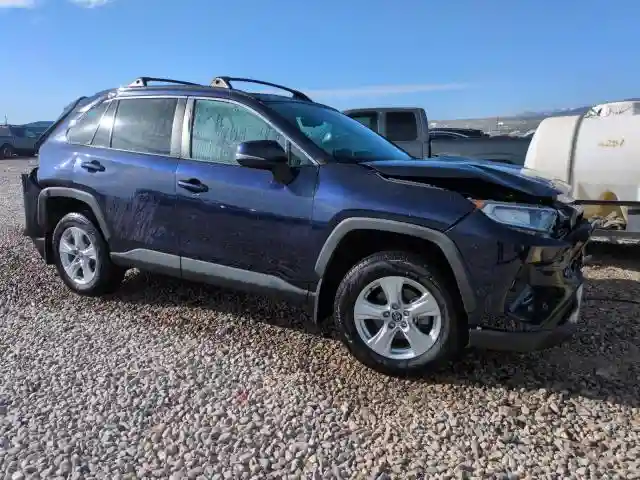 2T3P1RFV7MW165421 2021 TOYOTA RAV4-3