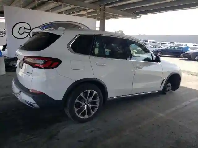 5UXCR6C0XN9L83285 2022 BMW X5-2