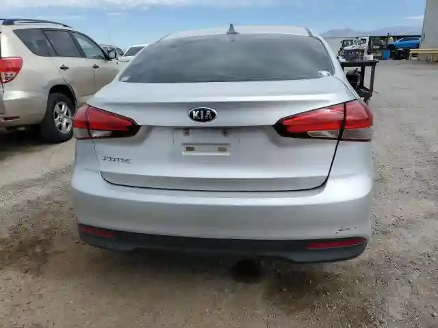 3KPFK4A73HE018776 2017 KIA FORTE-5