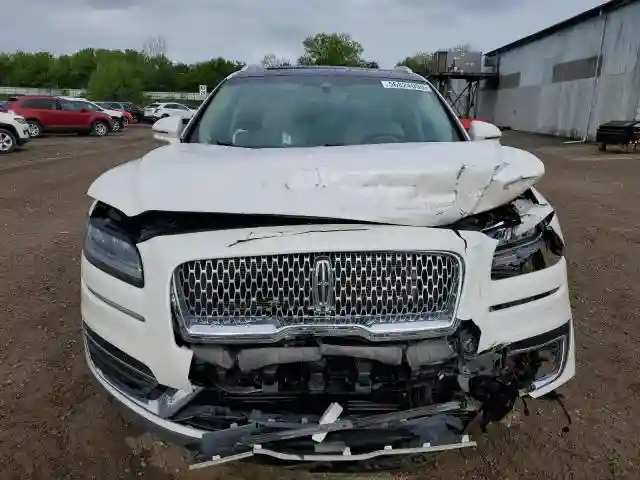 2LMPJ8L92KBL57413 2019 LINCOLN NAUTILUS-4