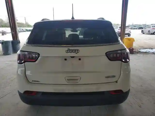 3C4NJCBB0KT637477 2019 JEEP COMPASS-5