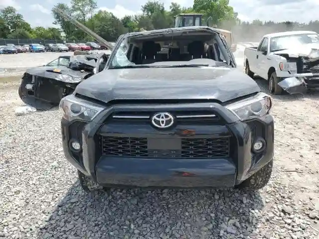 JTEEU5JR4N5260072 2022 TOYOTA 4RUNNER-4