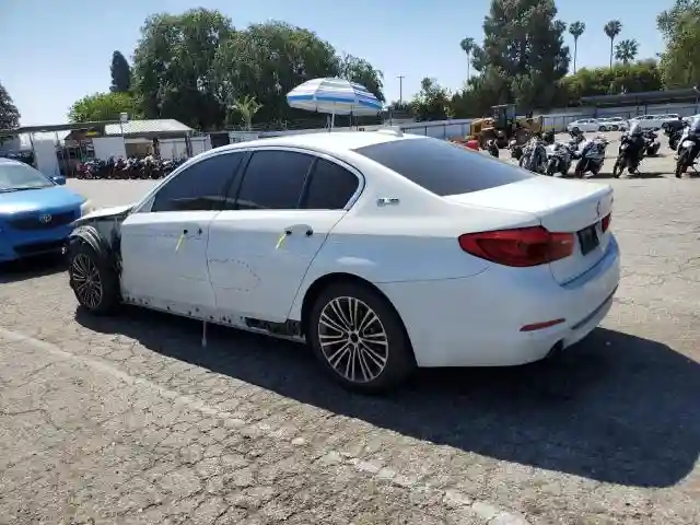 WBAJA9C52KB399690 2019 BMW 5 SERIES-1