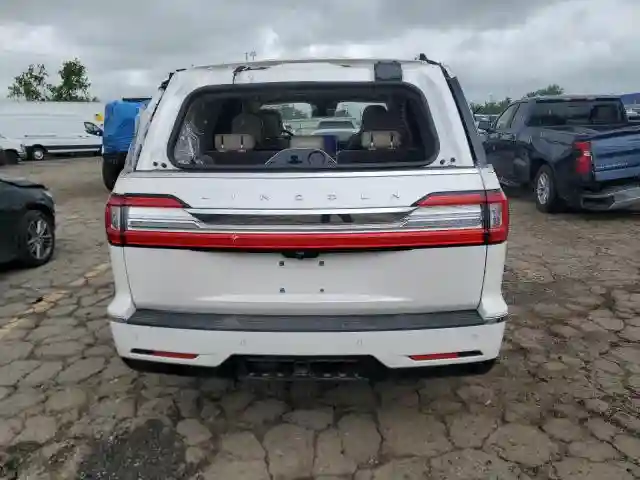 5LMJJ2LT1KEL25094 2019 LINCOLN NAVIGATOR-5