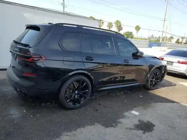 5UX33EM02S9X77322 2025 BMW X7 M60I-2