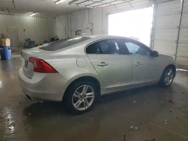 YV1612TKXF2354034 2015 VOLVO S60-2