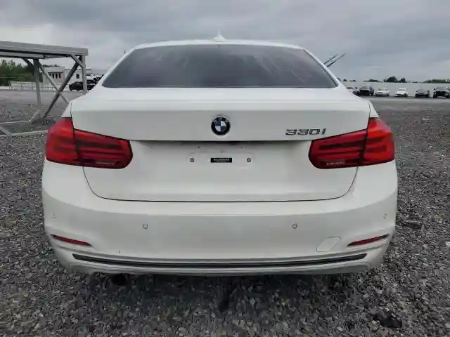 WBA8B9C58JEE83282 2018 BMW 3 SERIES-5
