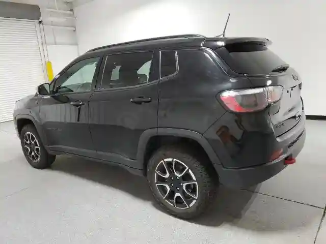 3C4NJDDN1RT137321 2024 JEEP COMPASS-1