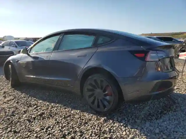 5YJ3E1EC1PF495943 2023 TESLA MODEL 3-1