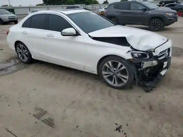 55SWF4JB8JU278842 2018 MERCEDES-BENZ C-CLASS-3