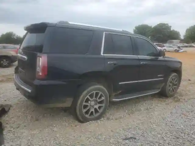 1GKS1CKJ0HR117991 2017 GMC YUKON-2