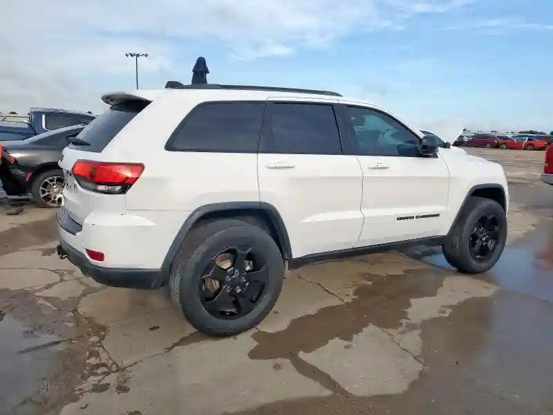 1C4RJFAG0JC391539 2018 JEEP GRAND CHEROKEE-2