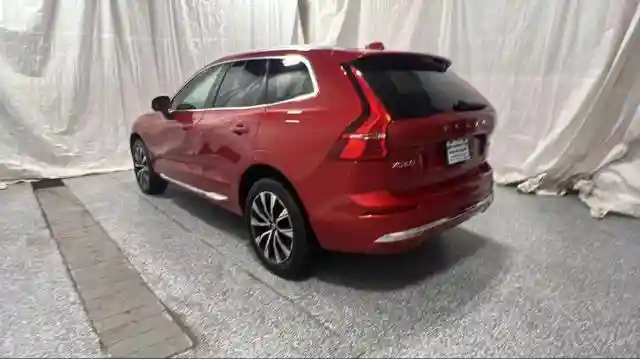 YV4L12RE2P1256890 2023 VOLVO XC60 PLUS-2