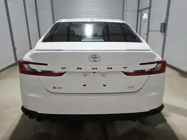 4T1DAACK3SU545960 2025 TOYOTA CAMRY-5